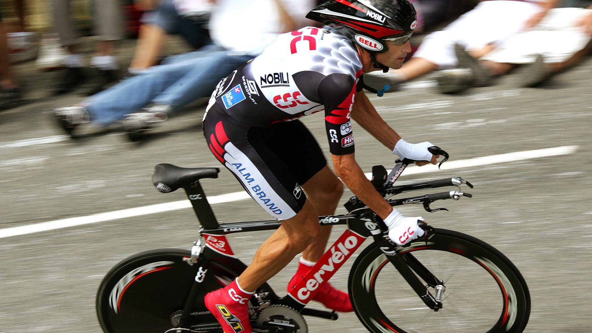 乐鱼电竞· (中国)官方网站-瑞士教练：雪地就是我们的第十二人，瑞士滑雪队