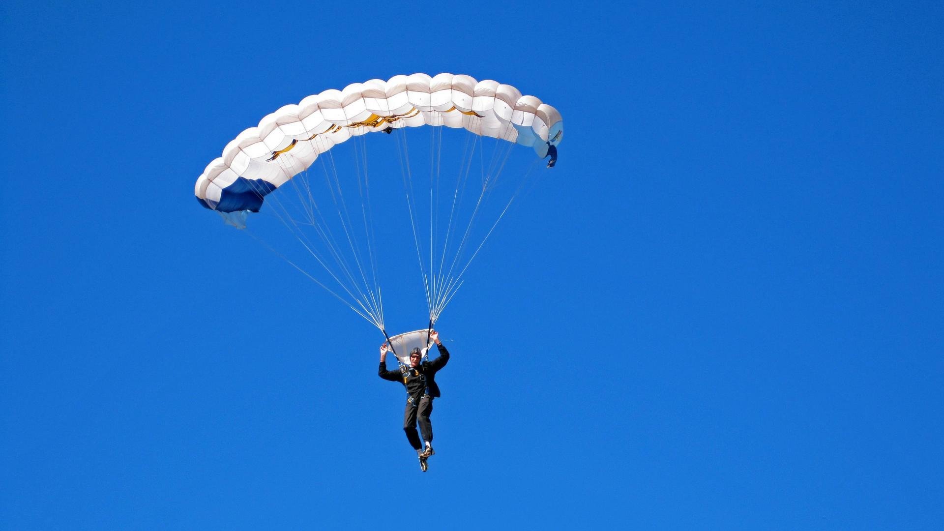 乐鱼app-女子接力反超澳洲惊险夺冠，女子接力回放